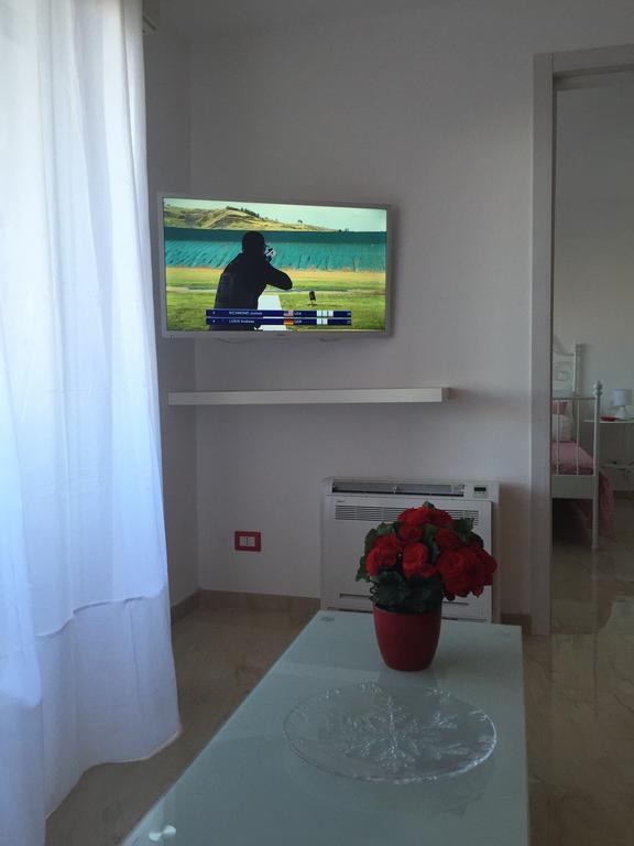 Baia Giardini Apartments Zewnętrze zdjęcie