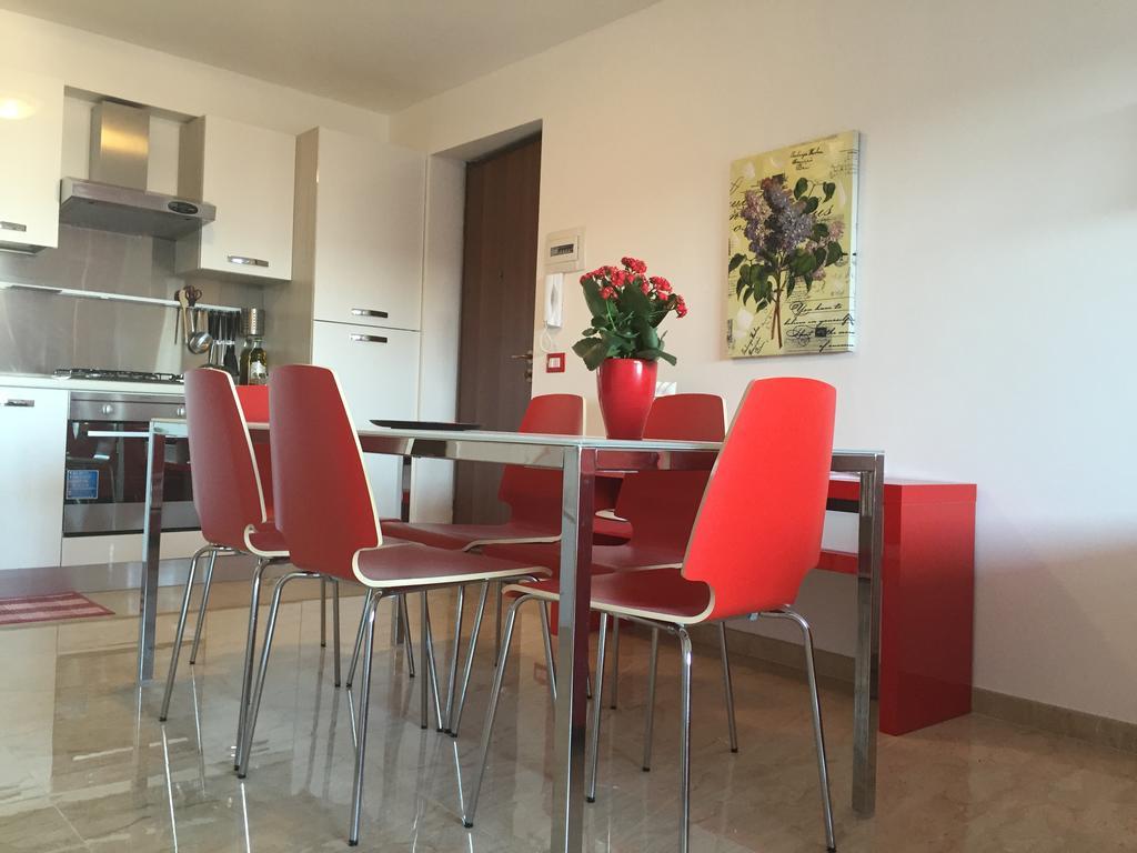 Baia Giardini Apartments Zewnętrze zdjęcie