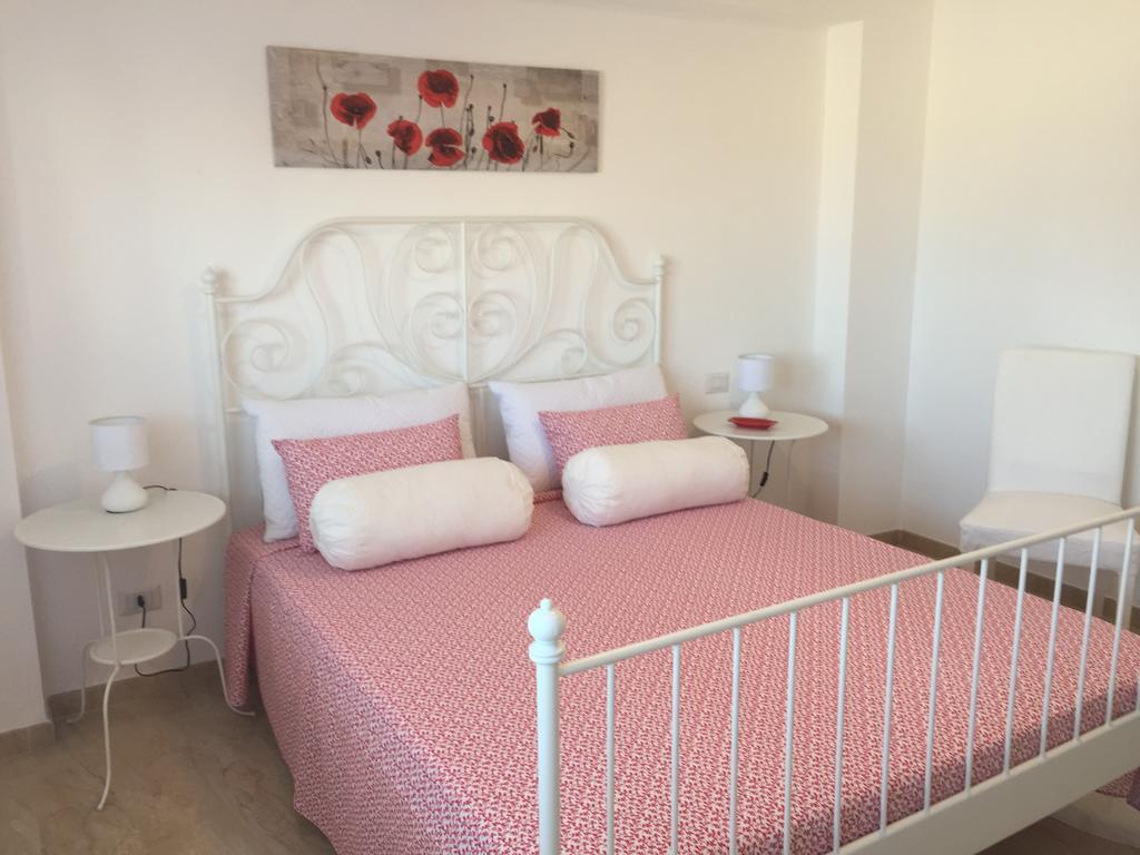 Baia Giardini Apartments Zewnętrze zdjęcie